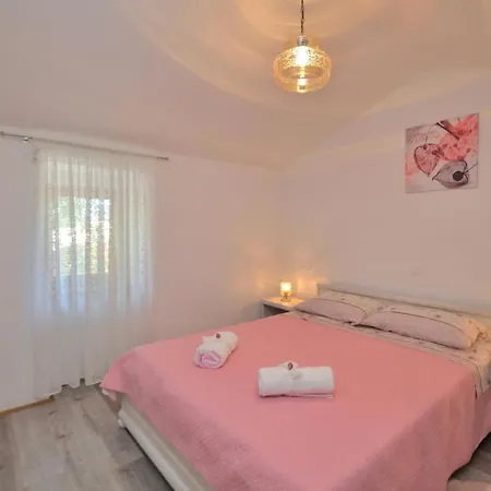 House Carlo Apartman *