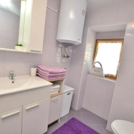 Apartment House Carlo
